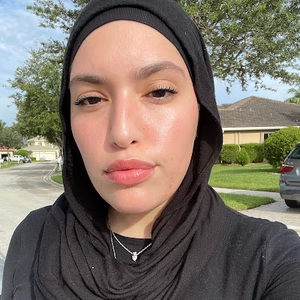 Meet your Posher, Taqua